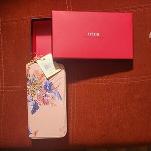Trina Turk Pink Floral Wallet NWT and original box with Multicolor Blooms